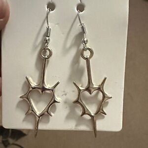 NWT Edgey Silver Heart Spike Earrings 🥳